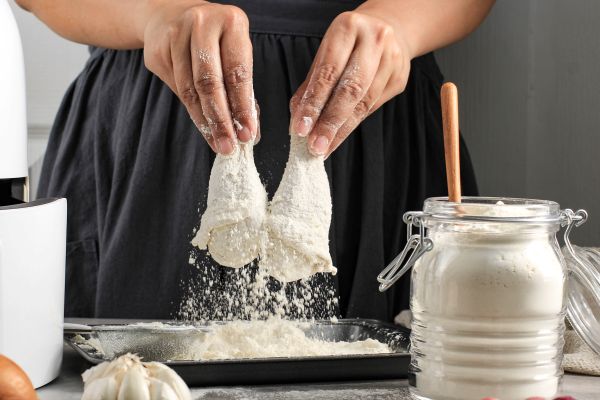 add baking soda to flour for crispy chicken