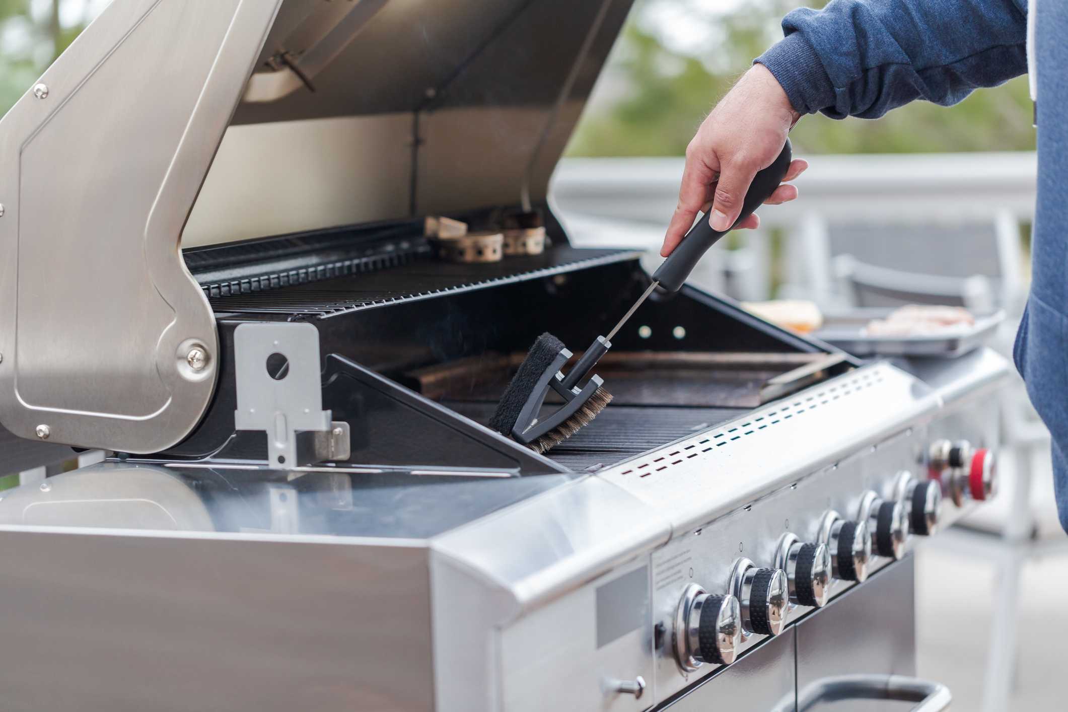 how to clean mold off grill