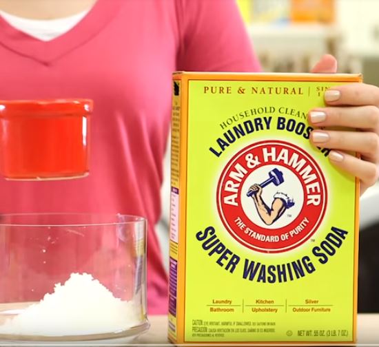 How to Naturally Clean Your Home with Super Washing Soda