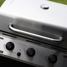 How to clean a grill with baking soda